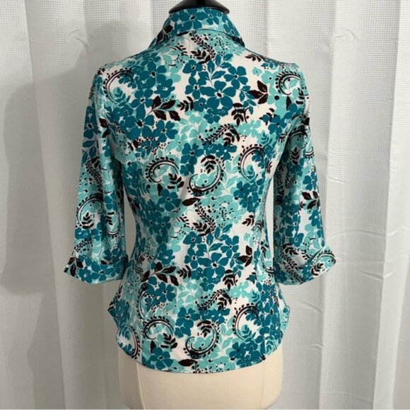 Fred David Women's 3/4 Notched Sleeves, Front Button, Floral Blouse, Aqua/Black - Picture 4 of 6